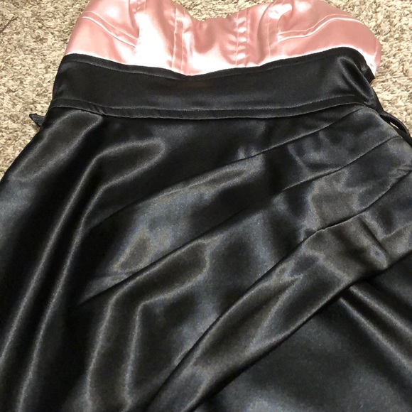 Pink & black dress. - Picture 4 of 5